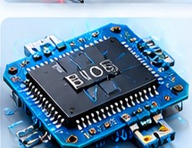 3D ko‘rinishdagi elektron plata va mikrosxema